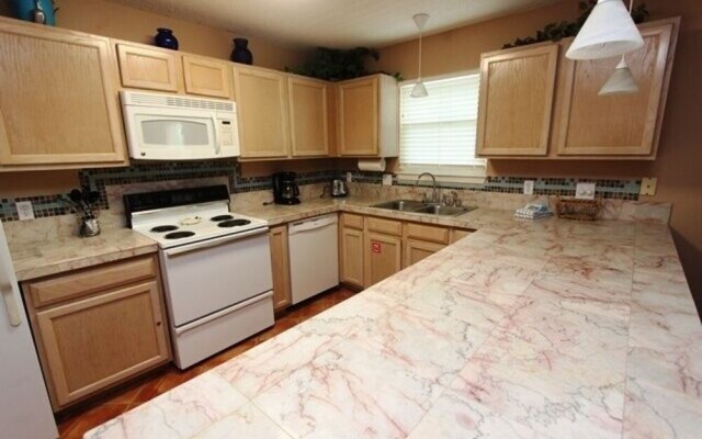Aqua Ocean View - 2 Br Condo