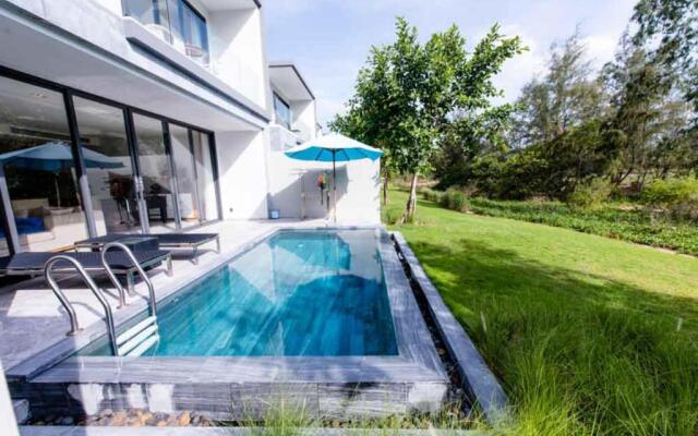 The Point Villas Resort by Danatrip