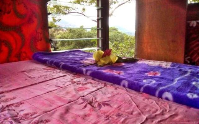 Tanna Volcano View Treehouse