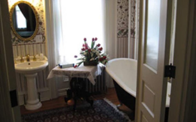 Greystone Manor Bed & Breakfast