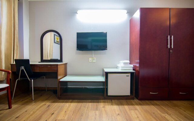 S79 Quynh Giang Airport Hotel