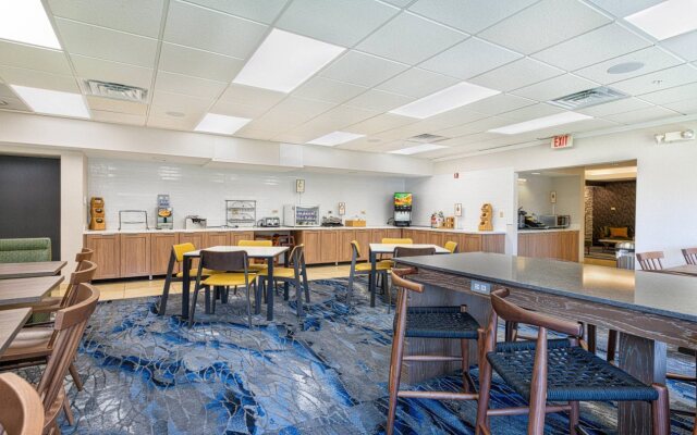 Fairfield Inn & Suites by Marriott Chicago Naperville