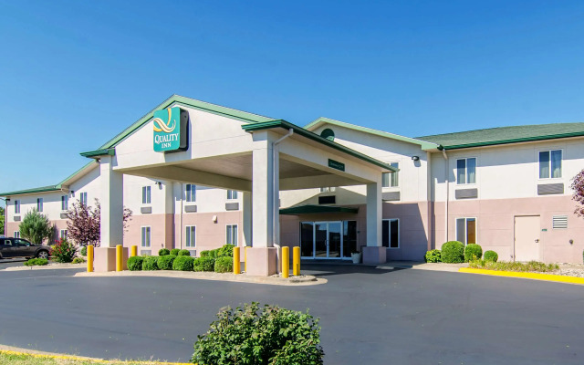Quality Inn Junction City - Near Fort Riley