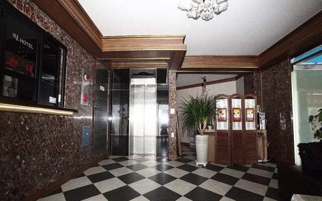 Goodstay Feel Hotel