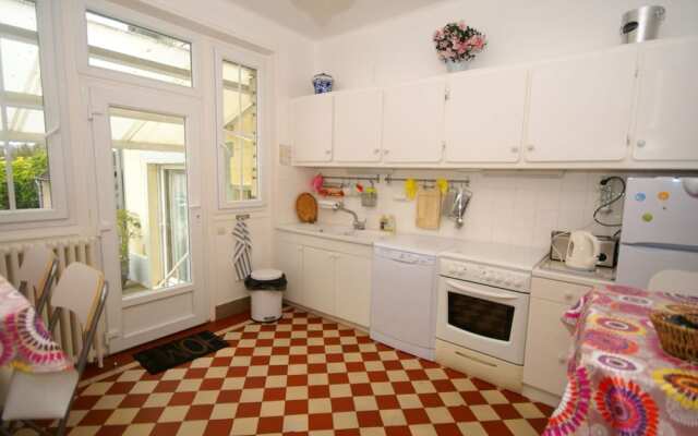 Lovely Child-friendly Villa in Bayeux