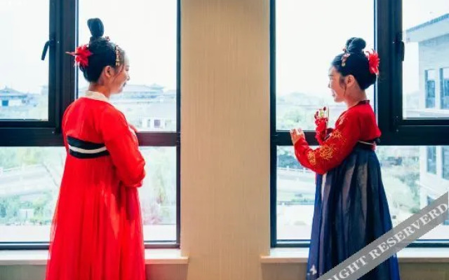 Tangcheng Boda Carrey International Hotel