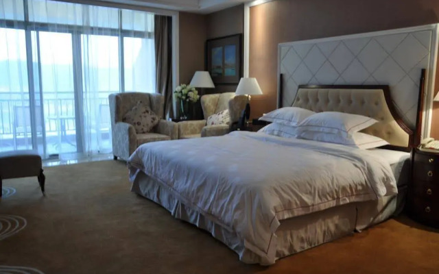 Country Garden Phoenix Hotel He Xian