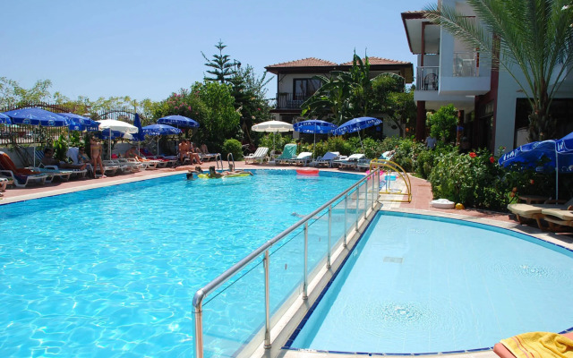 Elis Beach Hotel