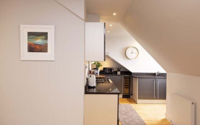 JOIVY Luxury Flat Near Edinburgh Castle