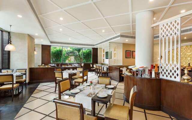 La Place Sarovar Portico, Lucknow