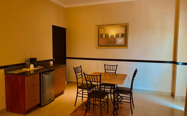 Hotel Palacio Maya
