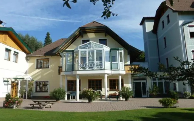 Ferienwohnungen Kampitsch