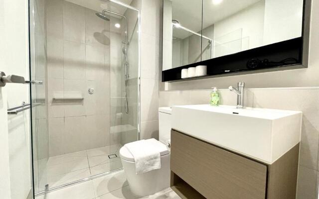 Readyset Apartments at Marque