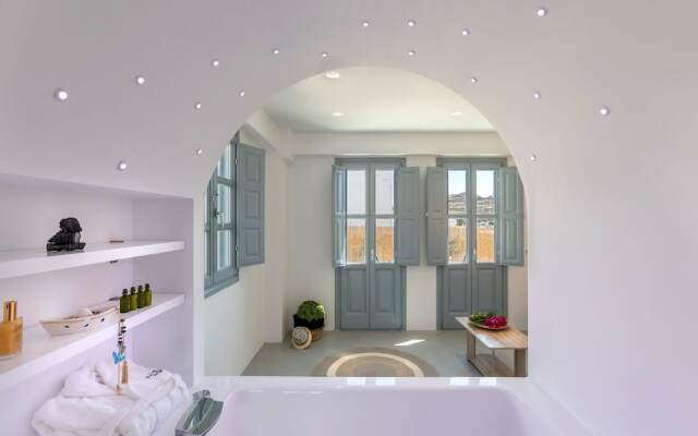 BlackStone Luxury Suites