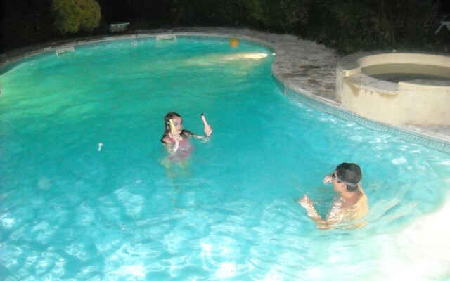 House With 2 Bedrooms in Trémolat, With Private Pool, Enclosed Garden