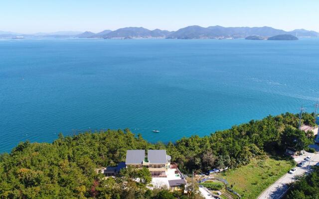 Yeosu Badawadeungdae Pension