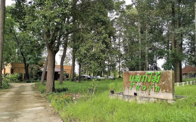 Makmai Resort