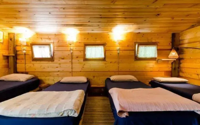 Surf N Sand Hostel