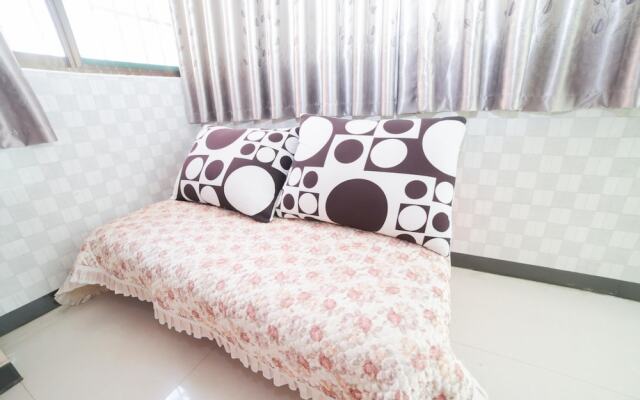 Xi'an Aiweixin Theme Hotel