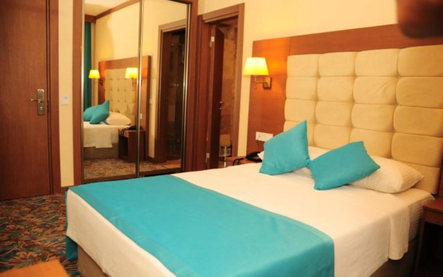 Liona Hotel
