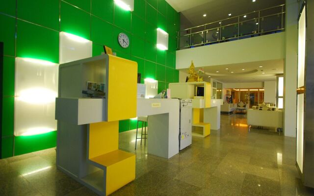 Samui Plaza