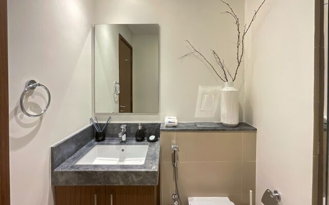 HiGuests - EMAAR 52-42