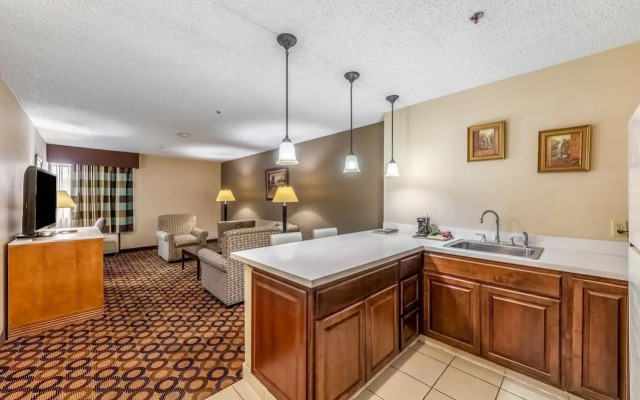 Clarion Hotel San Angelo near Convention Center