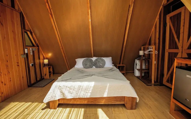 Tityra Lodge