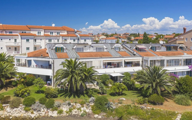 Scenic Apartment With Garden in Medulin