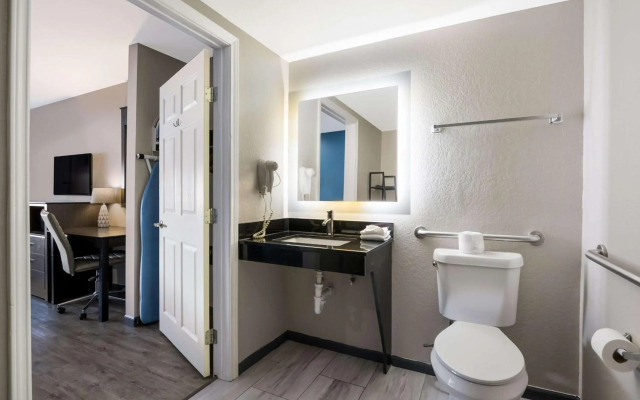 SureStay Hotel by Best Western Spring North Houston