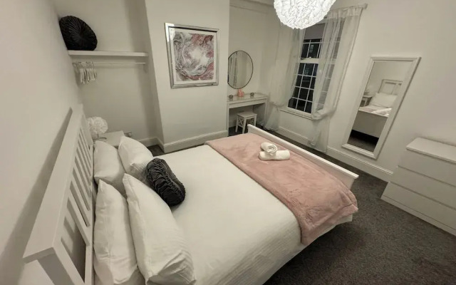 Kitty Cottage