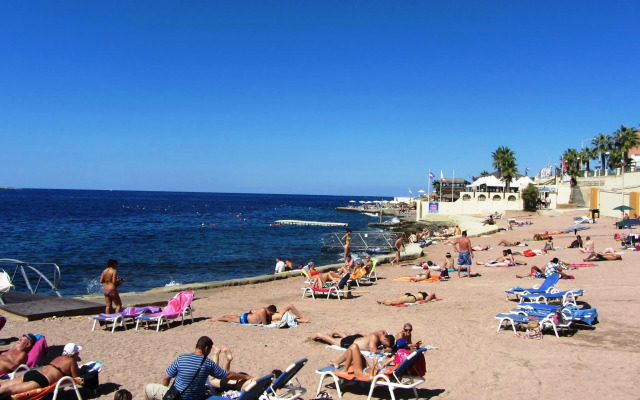 Qawra Point Holiday Complex