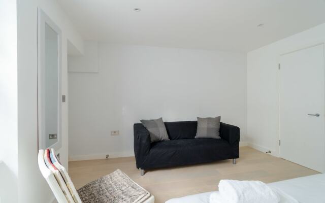 Contemporary Chic home in Kings Cross