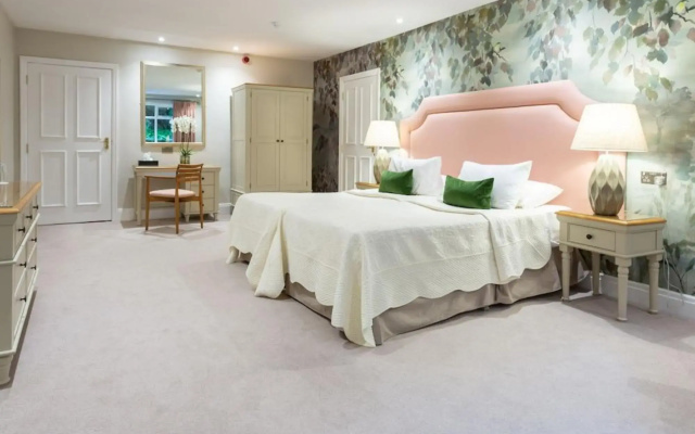 Gibbon Bridge Hotel