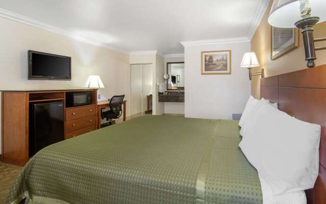 Rodeway Inn Adelanto US 395