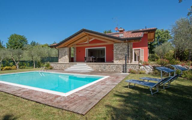 Villa Marina con Piscina by Wonderful Italy
