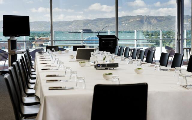 Majestic Roof Garden Hotel