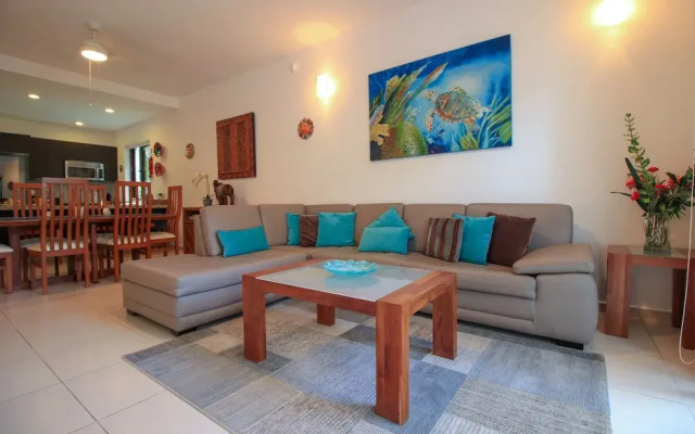 Family 2 Bedrooms Condo with Balcony and Pool Facilities