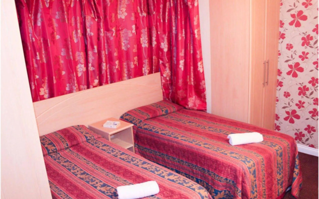 Lampton Guest House
