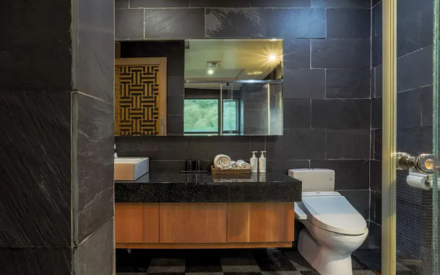 Sunrise Hot Spring Hotel