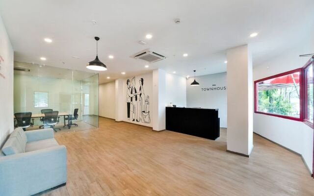 Oyo Townhouse 172 Hotel Broadway Uit Circle