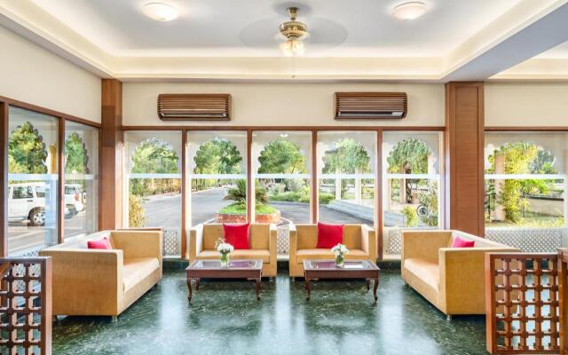 Holiday Resort & Spa A Unit of S Poddar Group