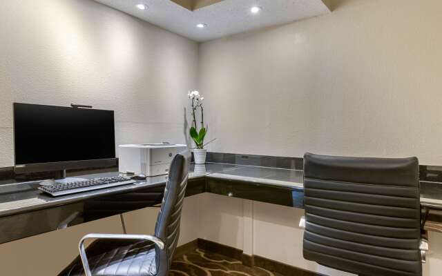 Comfort Inn Grand Rapids Airport