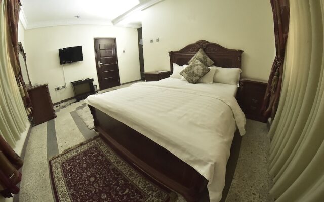 Tokke Hotel and Apartment