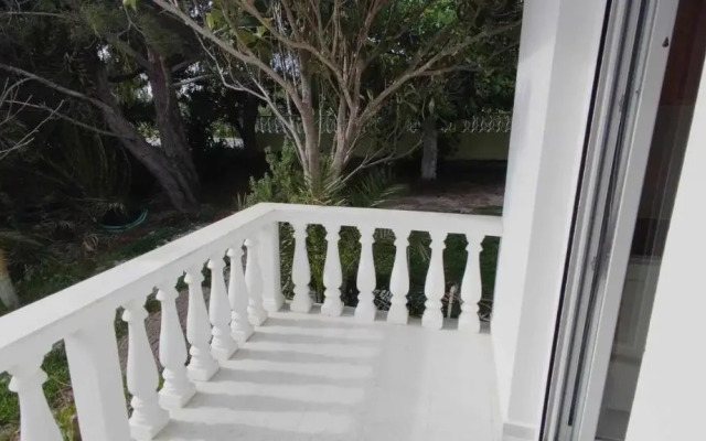 Nikolas House