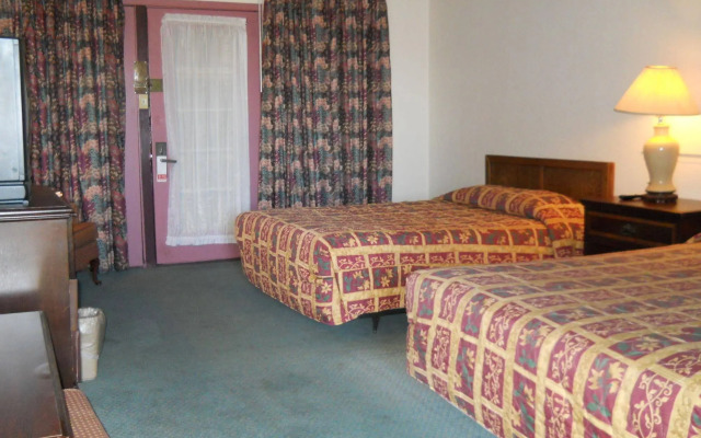 The Cactus Cove Inn and Suites