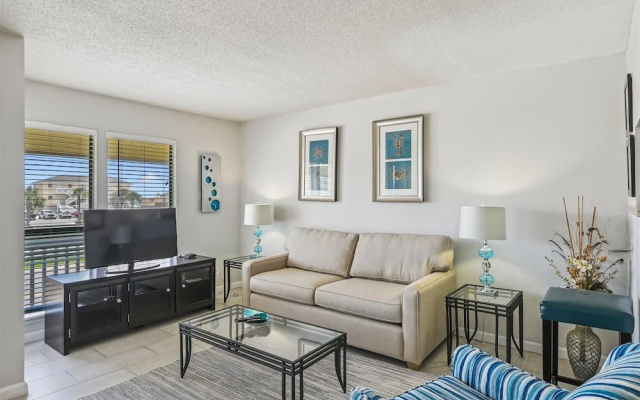 Sandpiper Cove 8204 Condo by RedAwning