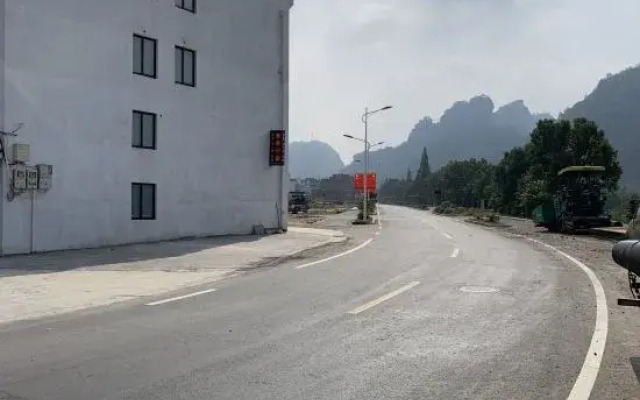 A Rest in Xinchang