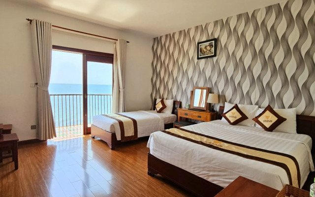 Venus Hotel - Massage & Sky Bar