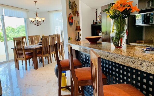 Bosque de los Aluxes Condos with private pool by PPR